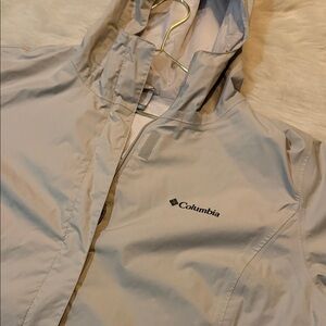 Columbia Light Beige Hooded Rain Jacket